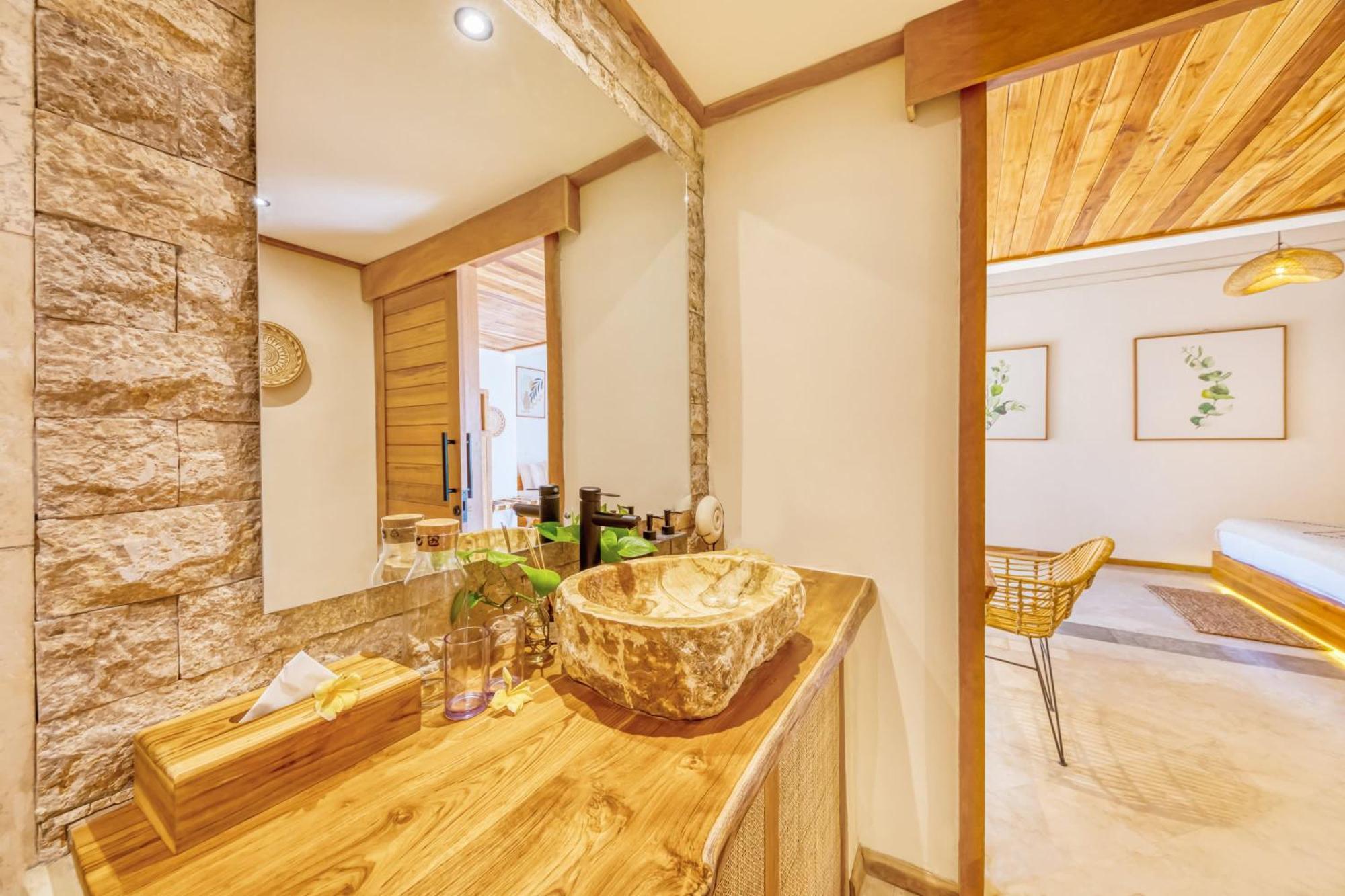 Miami - New Luxury 7bdr Prime Location * Seminyak (Bali)