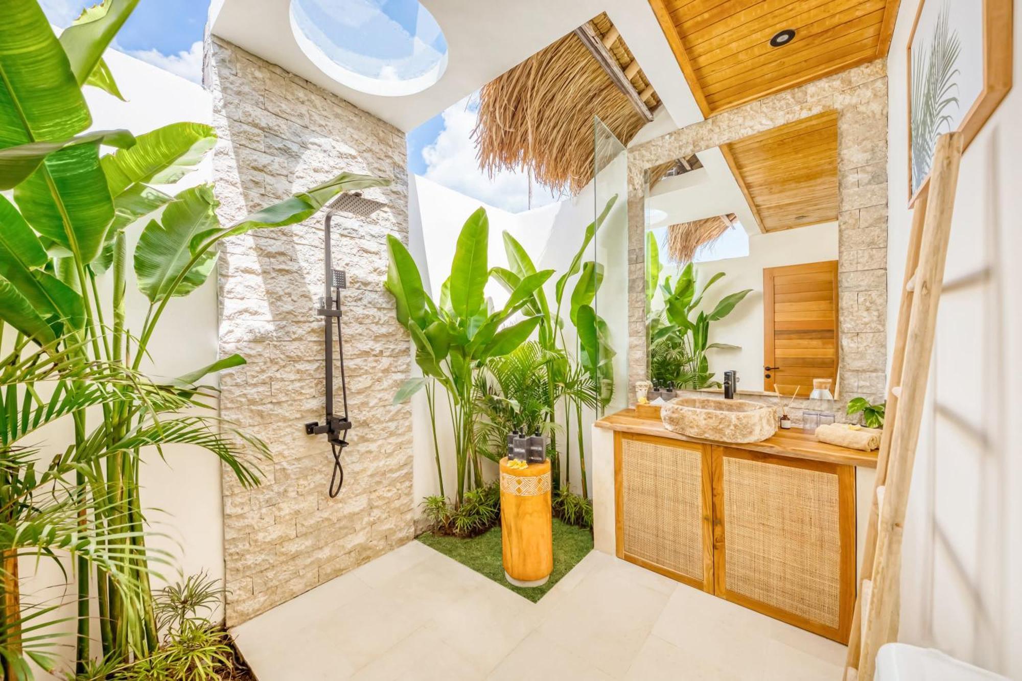 Miami - New Luxury 7bdr Prime Location Villa *