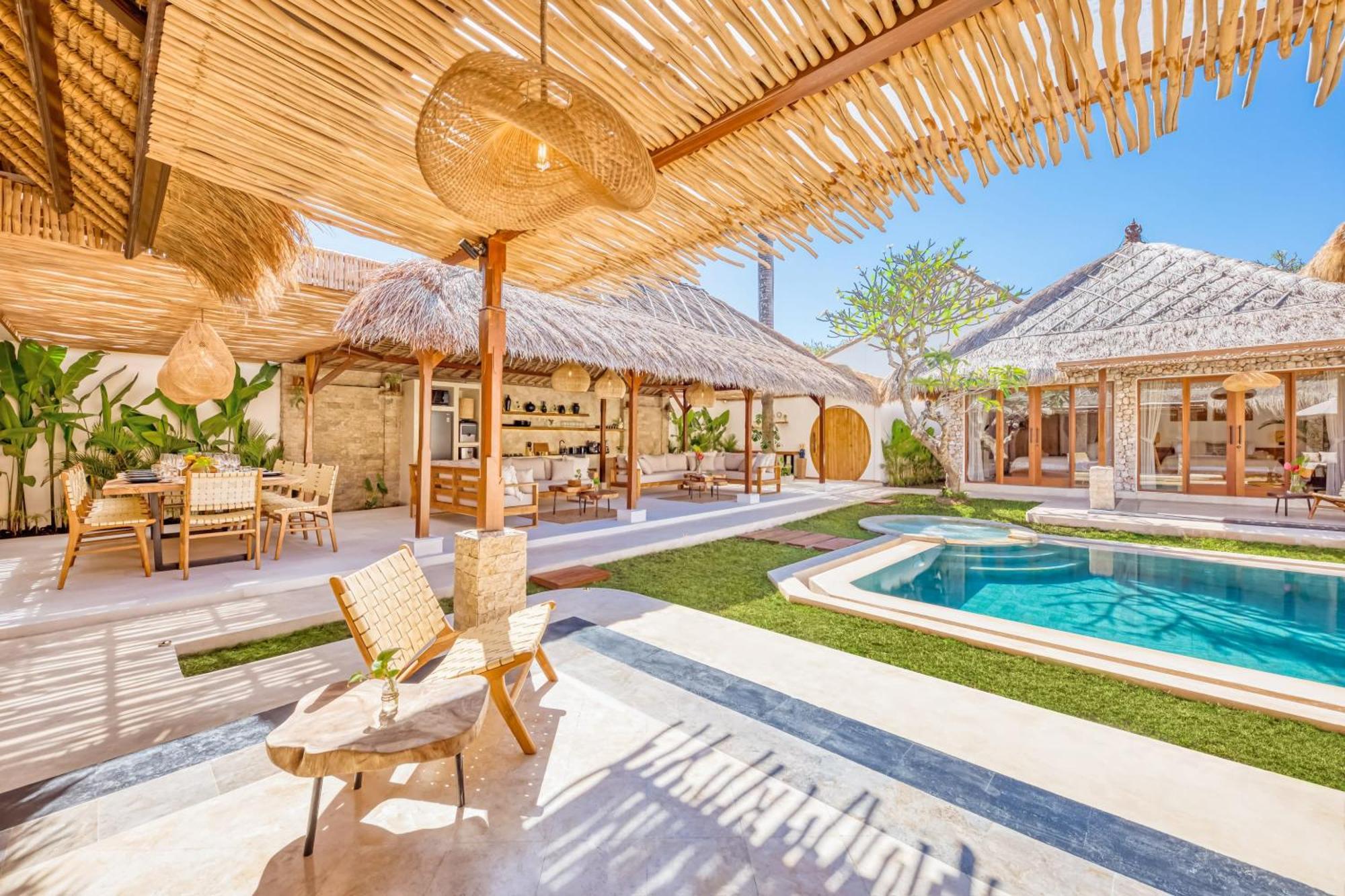 Villa Miami - New Luxury 7bdr Prime Location Seminyak (Bali)