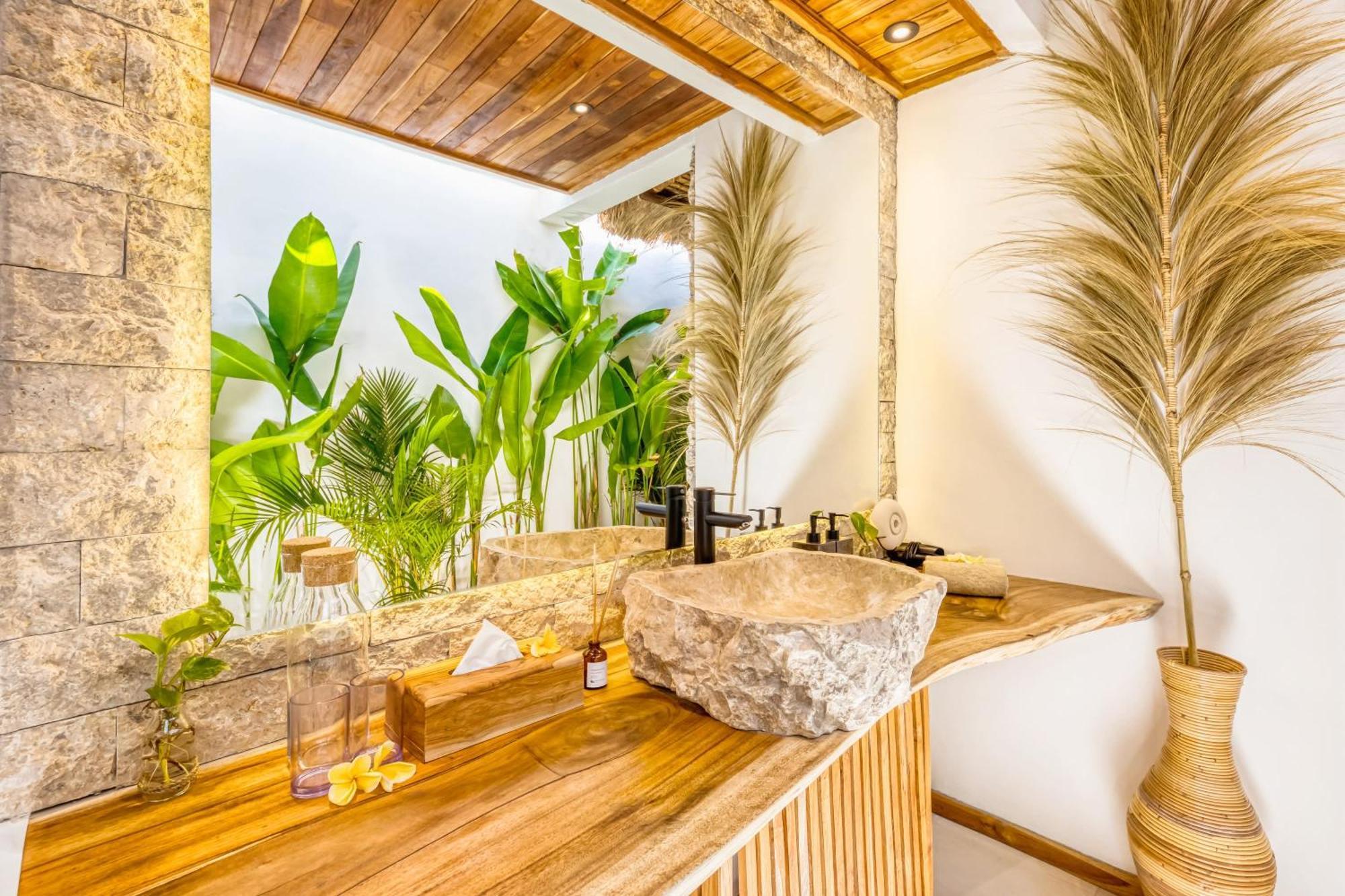 Villa Miami - New Luxury 7bdr Prime Location Seminyak (Bali)